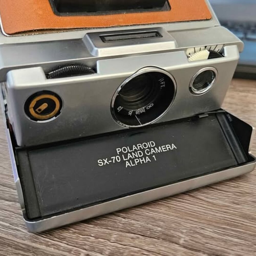Vintage Polaroid SX-70 Land Camera Alplha 1